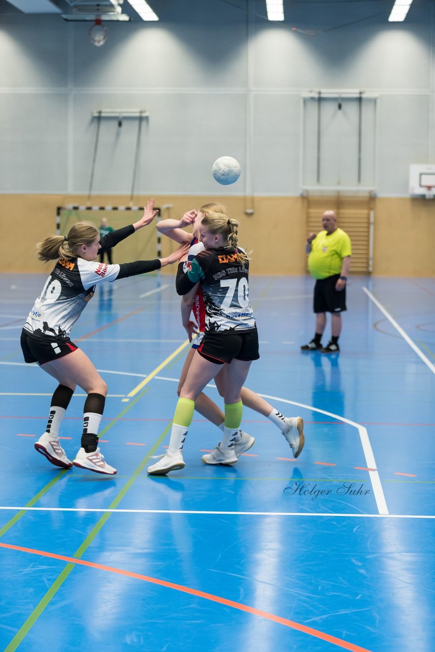Bild 102 - wBJ HC Quickborn - HSG Tills Loew. : Ergebnis: 19:20